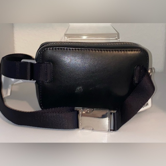 MICHAEL Michael Kors Black Crossbody Bag - Picture 2 of 4